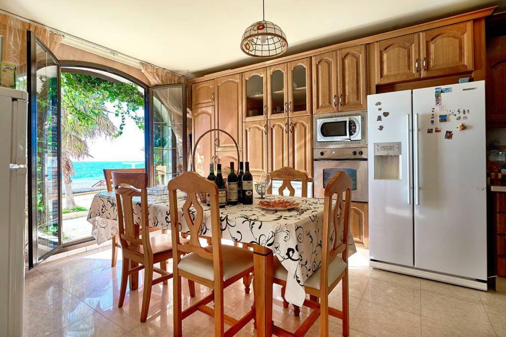 Casa De Sueno En La Playa Willa